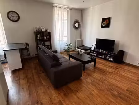 t3 de 55 5 m² – 2 chambres – très lumineux – aucun travaux – grand espace de stockage – 25