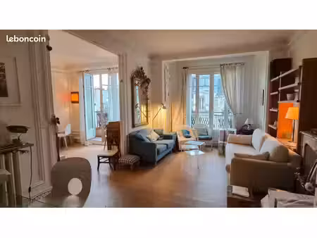 convention : appartement 3 pièces  6ème étage  70 m²