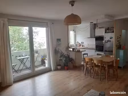 t2 50m² avec balcon + parking – secteur charpennes / parc tête d’or