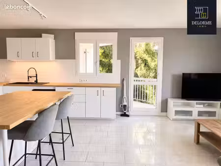 appartement t3 de 83 m² avec balcon à saint-genis-laval
