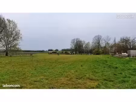 terrain 850 m² beguey