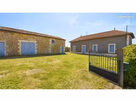 ensemble en pierre – 2 bâtisses – plus de 250 m² de potentiel