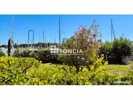 ? cap d’agde – t2 avec grande loggia – proche plages & port