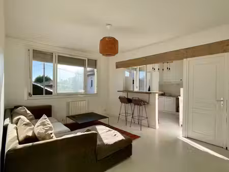 appartement 2 pièces de 46 m² avec terrasse  garage et parking