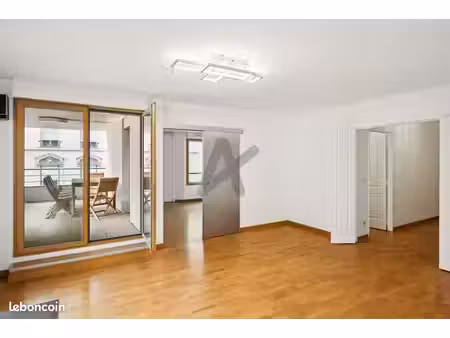appartement 5 pièces 121 m²