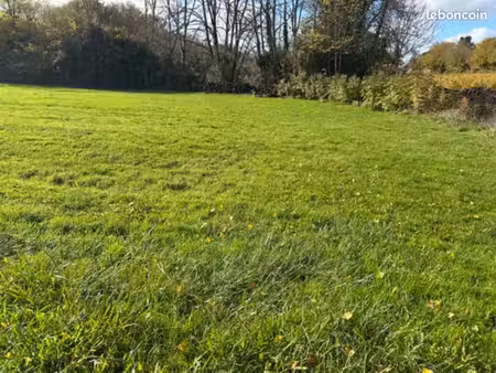 terrain 1 200 m² la brede