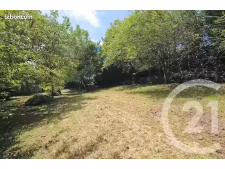 terrain 1 060 m² montluel