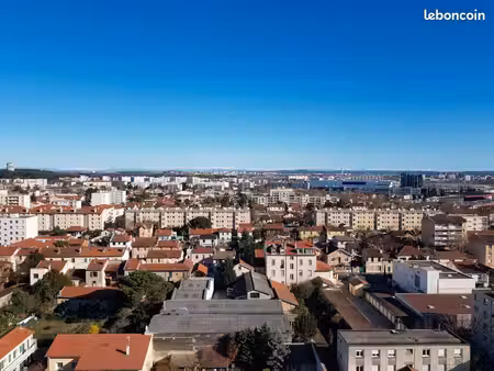 2 chambres toutes charges comprises  tram t4 t6