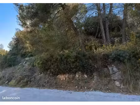 terrain 204 m² le luc
