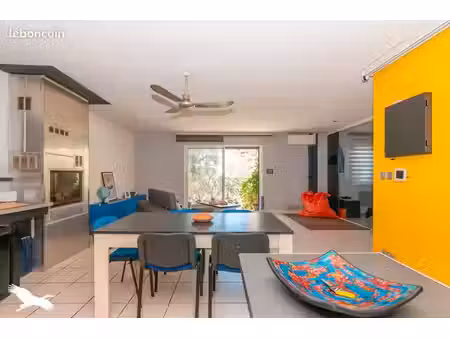 villa 2 pièces 72 m²