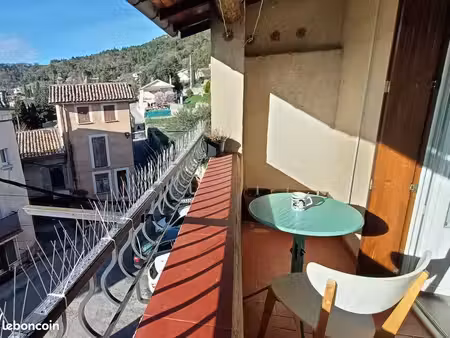 ? maison de village 5 pièces 78 m² – 4 chambres – terrasse – atelier indépendant – volonne
