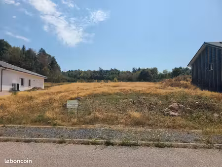 pouxeux – beau terrain à bâtir de 966 m²  viabilisé avec vue sur la vallée