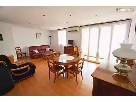 spacieux 2 pièces de 61m2