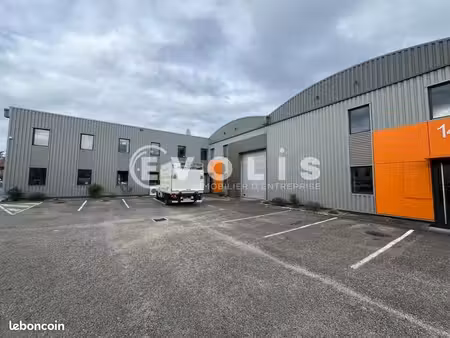 local d'activité 206 m²
