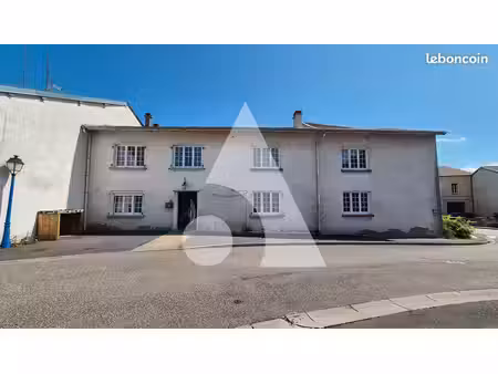 maison 9 pièces 270 m²