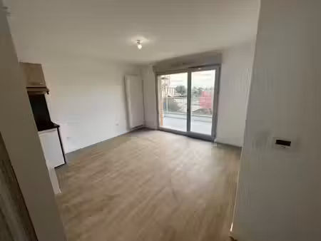 location appartement 2 pièces 39.48 m² à laval (53000)  543 €