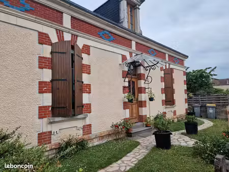 maison proches commerces
