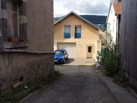maison avec deux appartements et jardin
