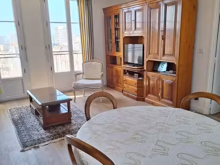 appartement t3 de 75m2 sur toulon très proche de l'université au calme et très lumineux