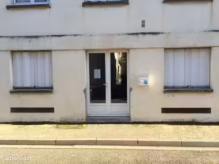 local professionnel atelier bureau montluçon centre