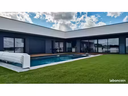 villa contemporaine avec piscine
