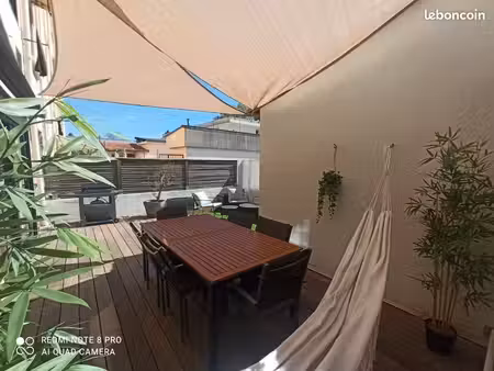 t4 + terrasse 35m2 + comédie / hall layssac / gare + garage en sus