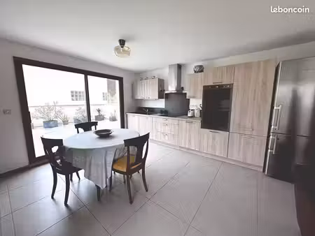appartement 3 pièces 69 m²