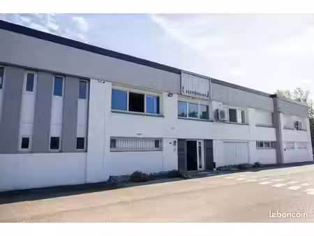 bureaux 115 m²