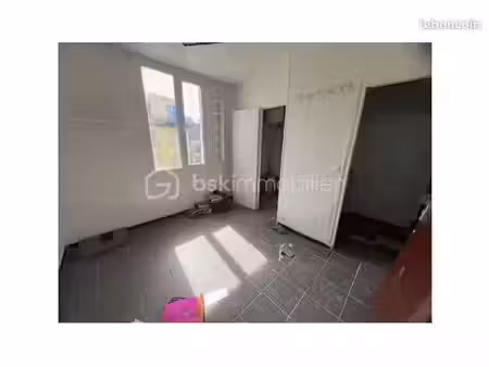 studio 1 pièce 13 m²