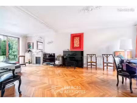 maison 7 pièces 247 m²