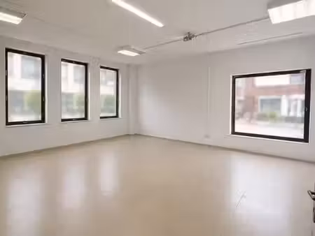 local commercial 36 m² cergy