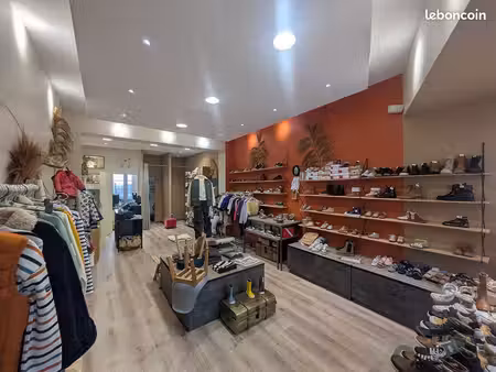 local commercial 42 m² fougères