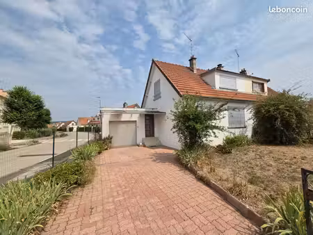 maison mitoyenne 88 5 m² avec jardin et garage — bar-sur-aube (10200)