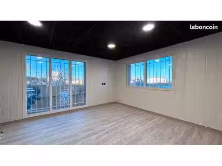 bureau 30 m²