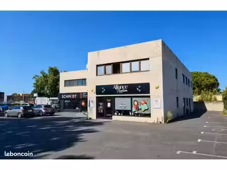 local commercial / bureaux 120 m² – emplacement premium à l'entrée de pézenas