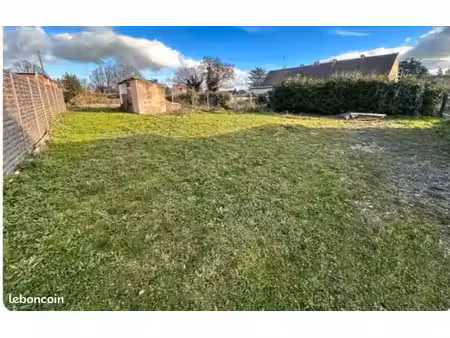 terrain a bâtir plat et clôturé de 543 m2 14630 cagny