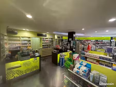 local commercial 136 m²