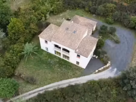 grande maison 320m2 à partager ou tourisme