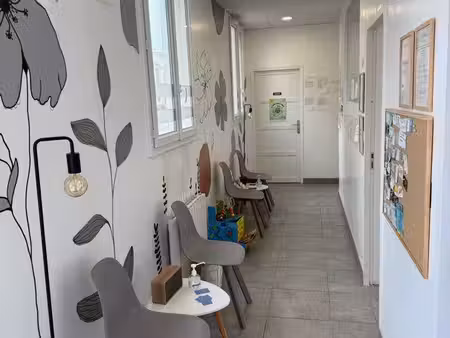 à louer - bureau au sein d’un cabinet à aytré