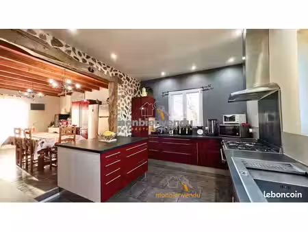 maison 7 pièces 187 m²