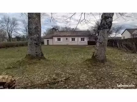 maison 4 pièces (3 chambres) d'environ 100m2 habitables plus une grande véranda
