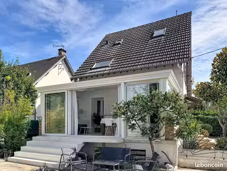 pavillon 7 pièces 135 m²