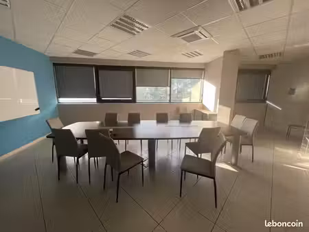 bureaux 295 m²