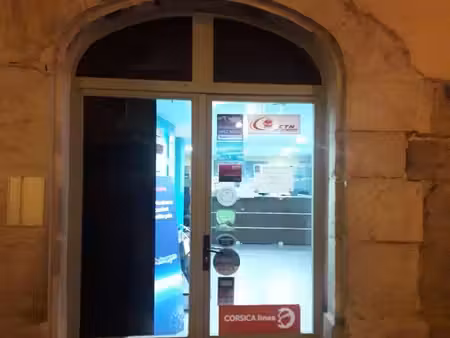 « droit au bail – 31 m² + grande cave – centre-ville de toulon »