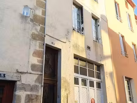 maison de caractère au cœur de confolens – 86 m² – 3 terrasses – garage