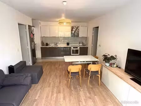 appartement 3p avec extérieur vincennes montreuil 62m2