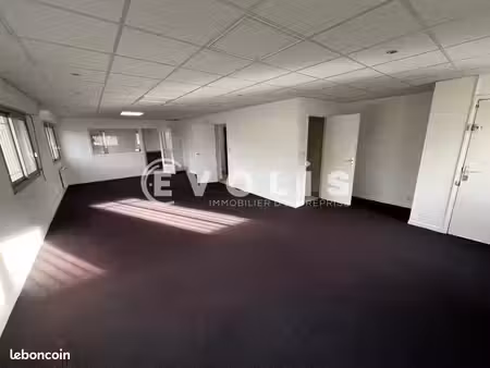 bureaux 120 m²