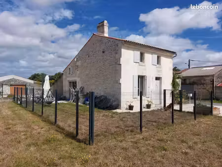 maison charentaise remise à neuf