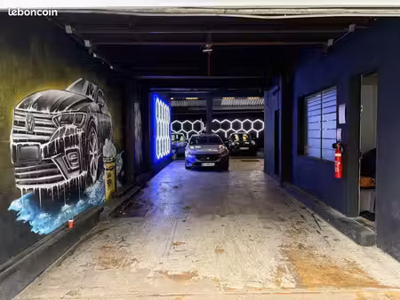 droit au bail ancien garage automobile 200m2 avec bureau