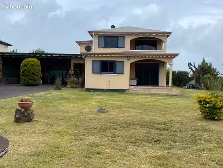 maison t4 sur 1417m2